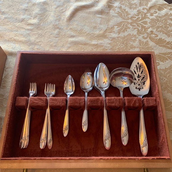 Queen Bess II Tudor Plate silver plate flatware - Picture 12 of 14